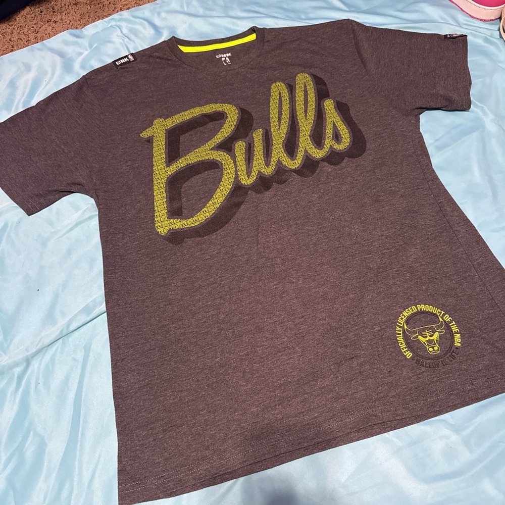 UNK NBA Chicago Bulls Gray Graphic TEE